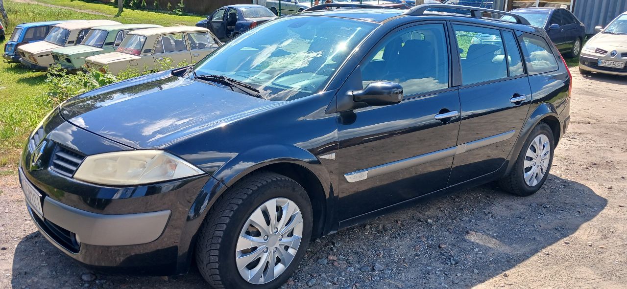 Renault Megane - фото 1
