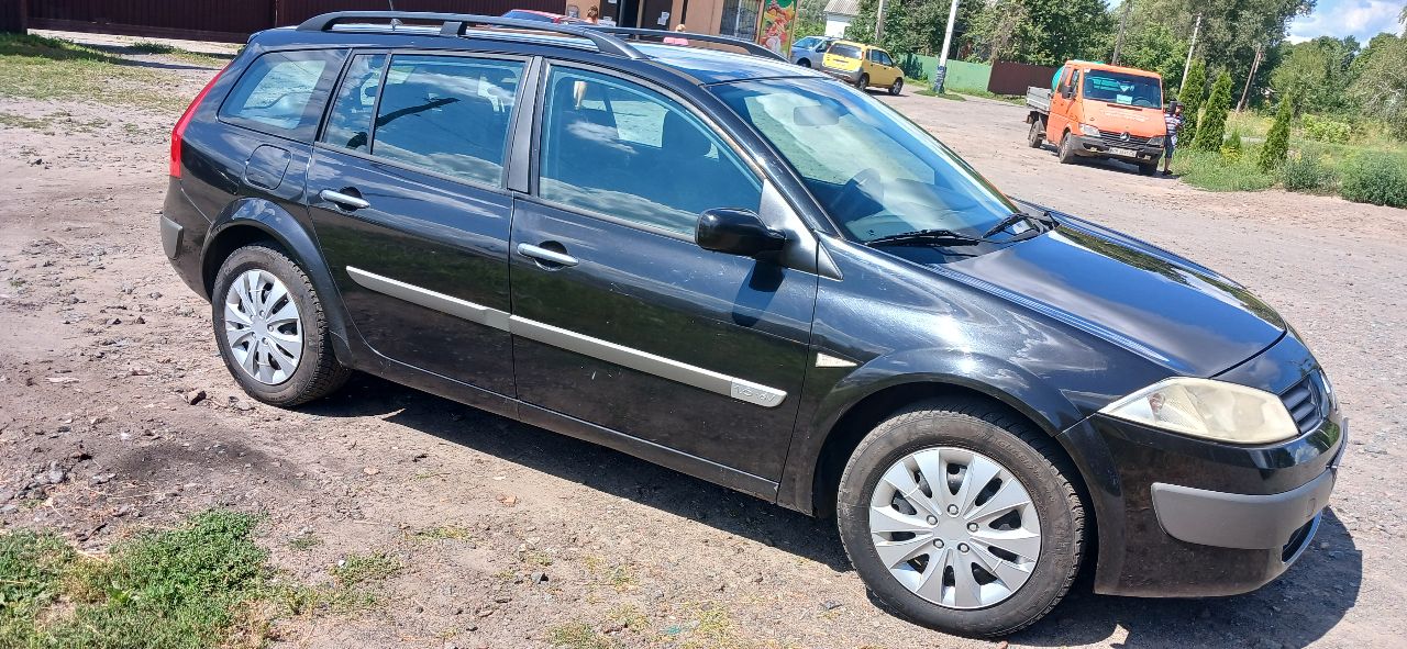 Renault Megane - фото 2