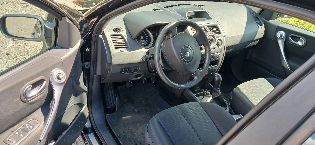 Renault Megane - фото 5