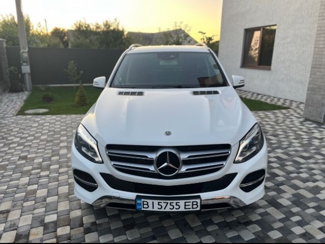 Mercedes-Benz GLE - фото 1