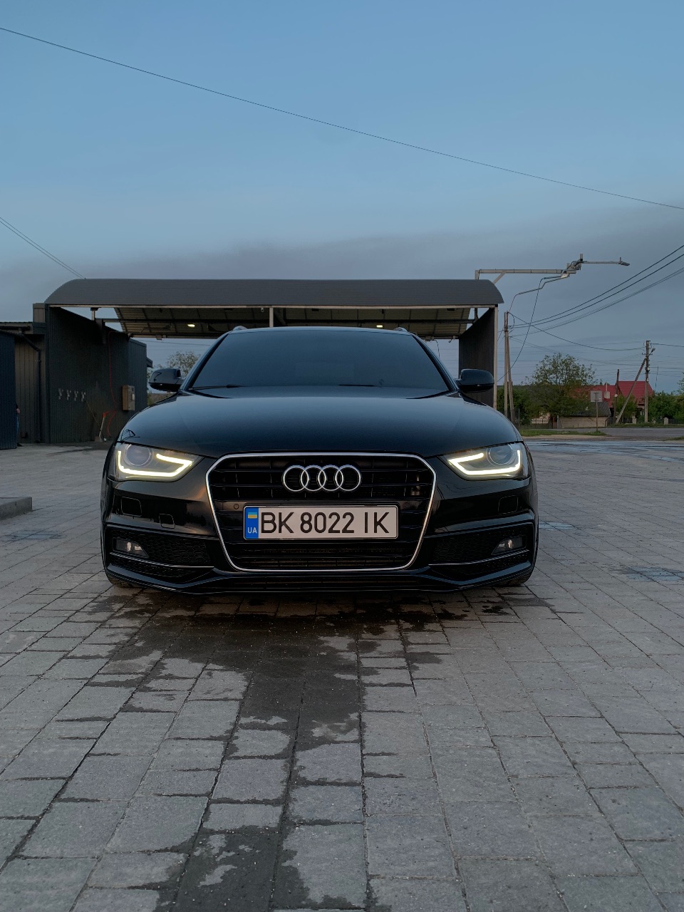 Audi A4 - фото 1