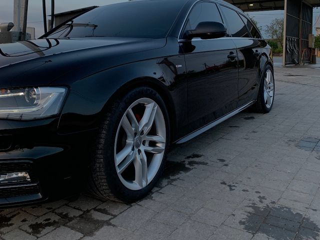 Audi A4 - зображення 2