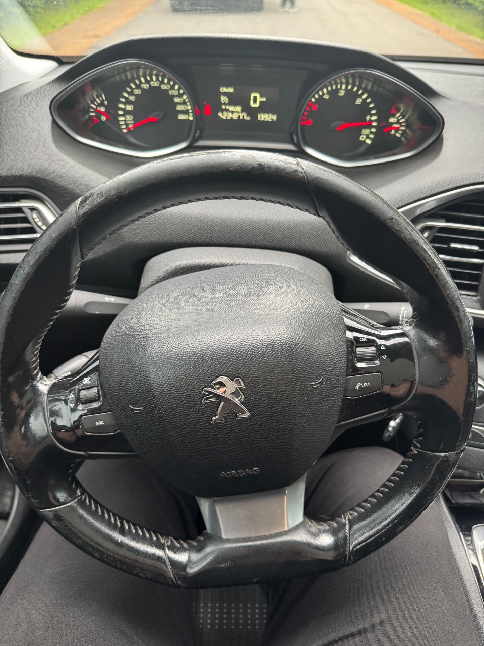 Peugeot 308 - фото 5