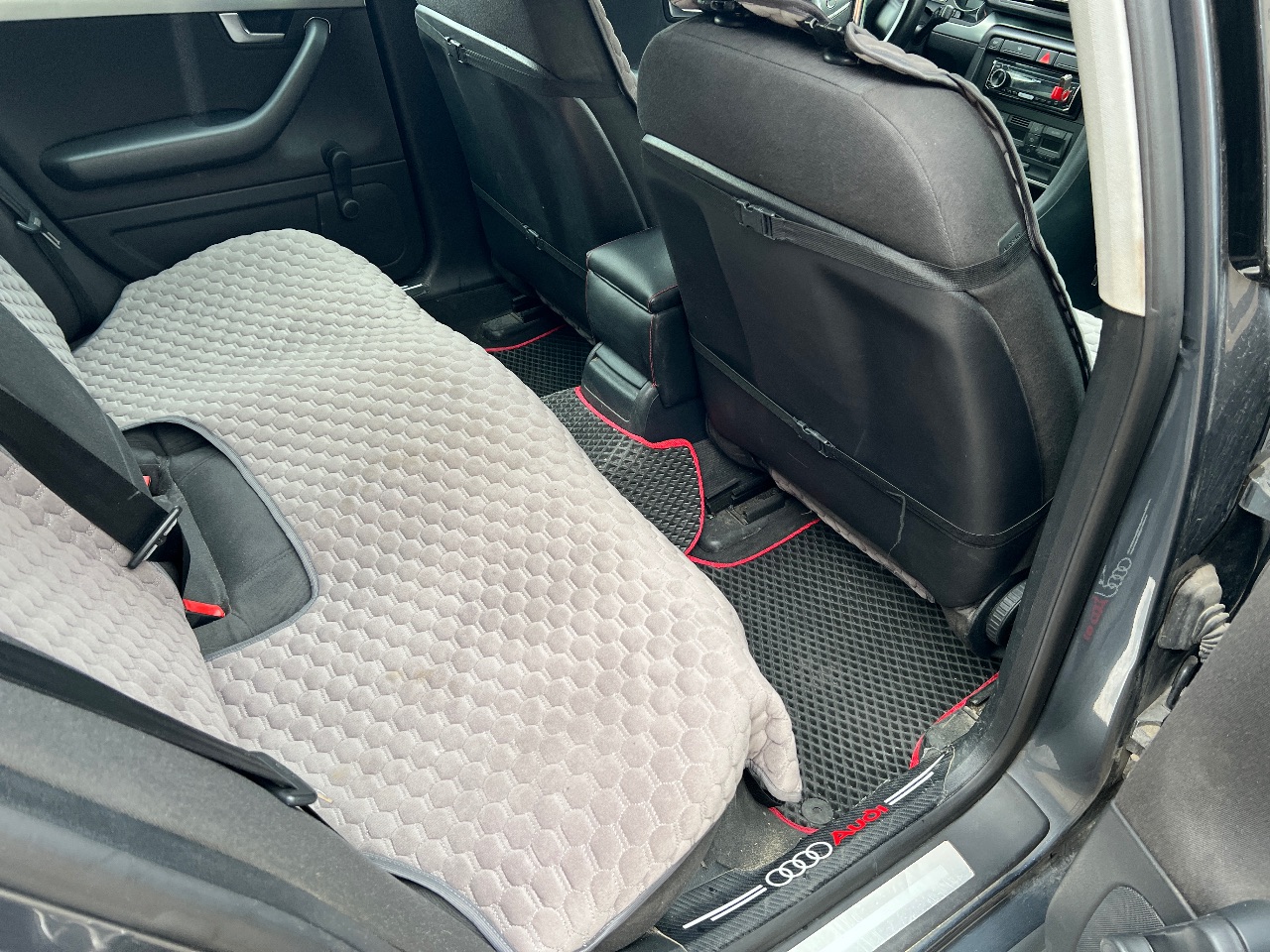 Audi A4 - фото 13