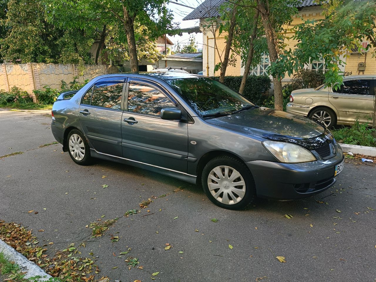 Mitsubishi Lancer - фото 4