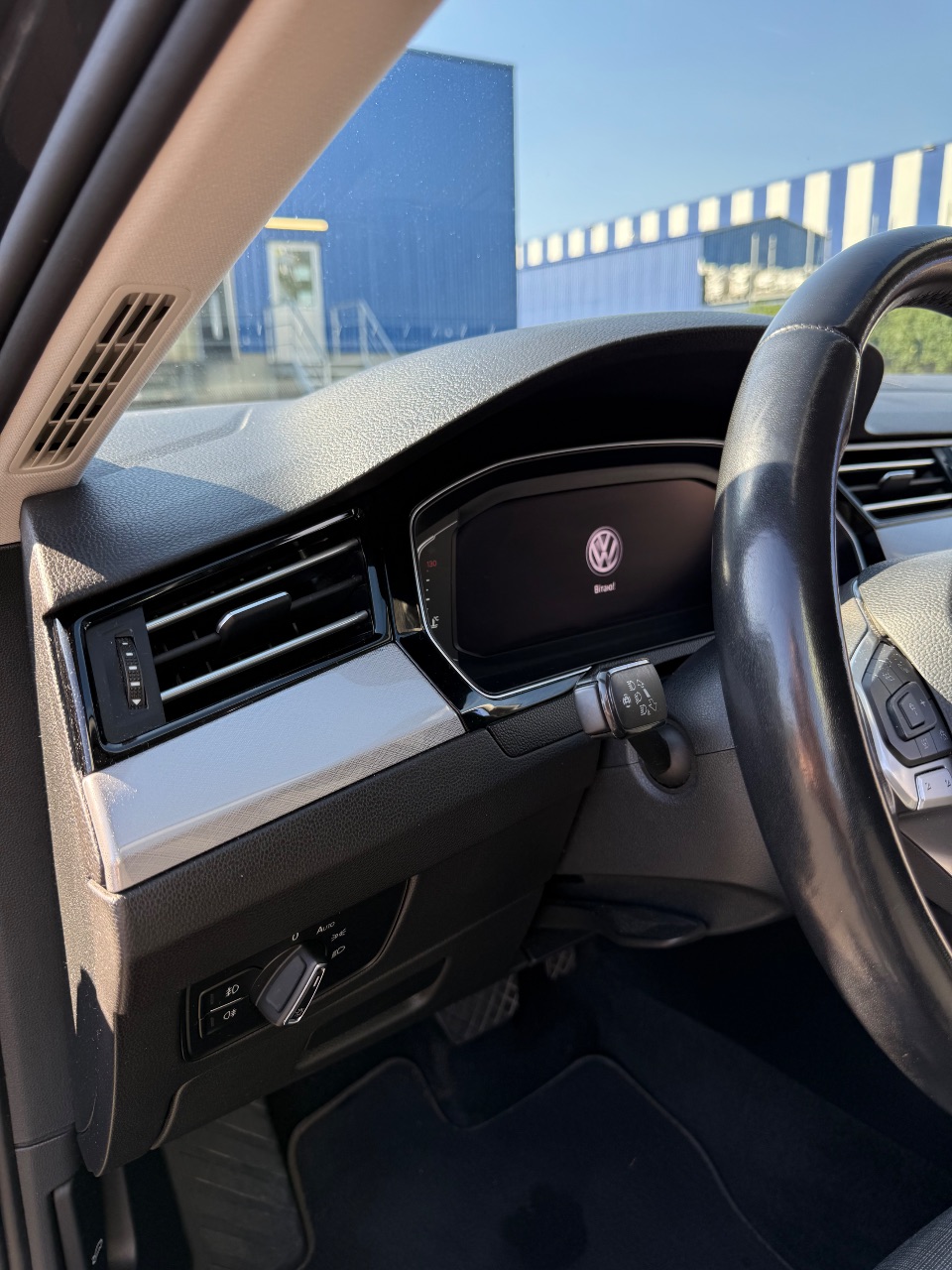 Volkswagen Passat - фото 17