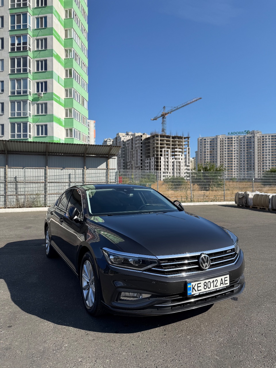 Volkswagen Passat - фото 1