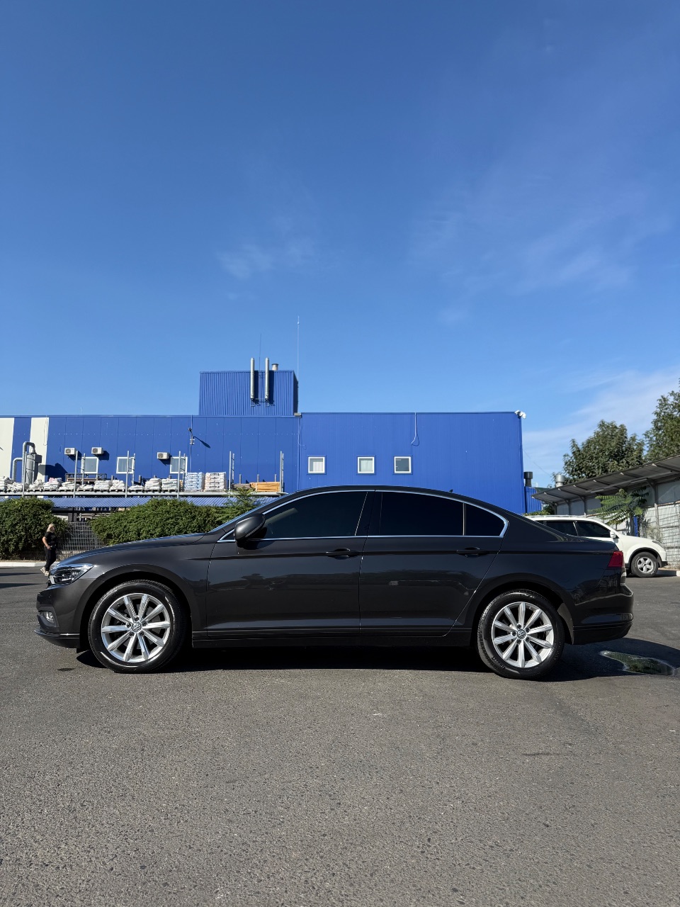 Volkswagen Passat - фото 3