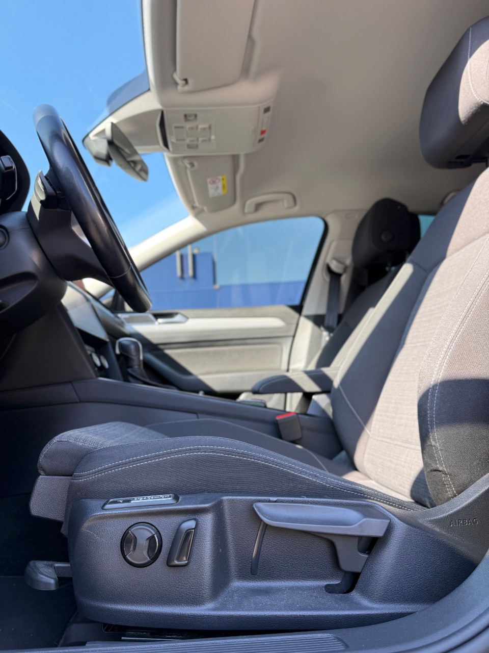 Volkswagen Passat - фото 16