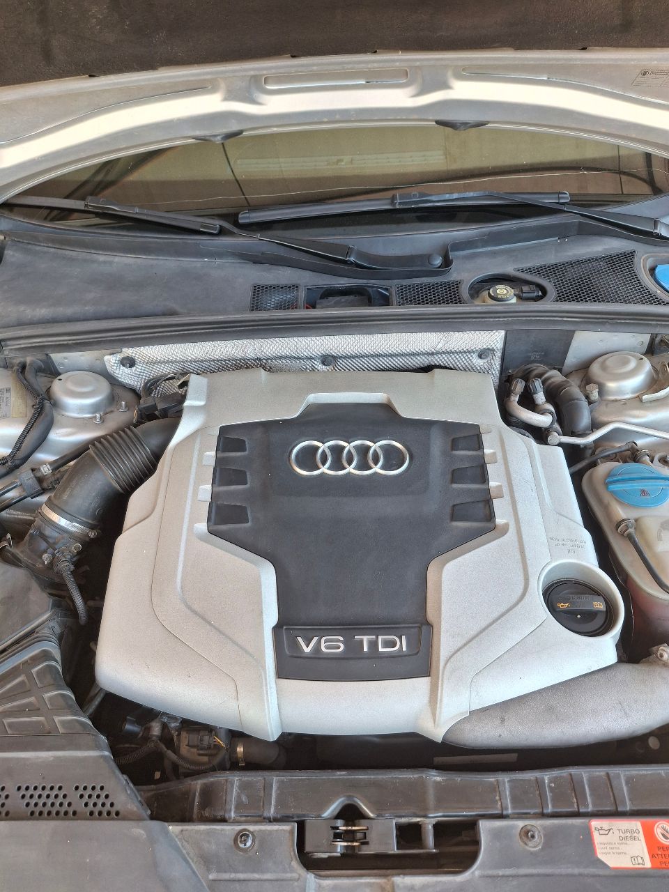 Audi A4 - фото 10