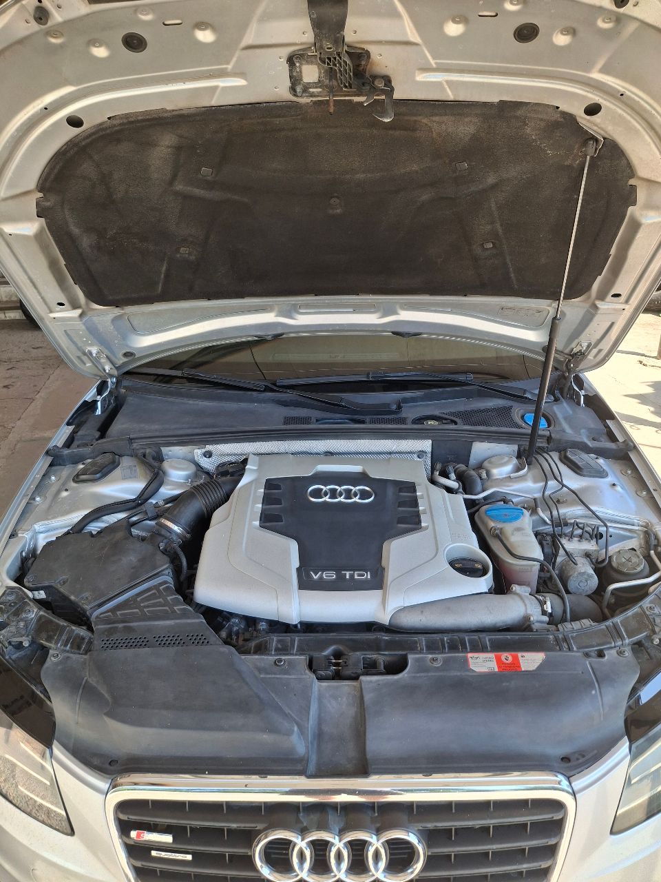 Audi A4 - фото 9