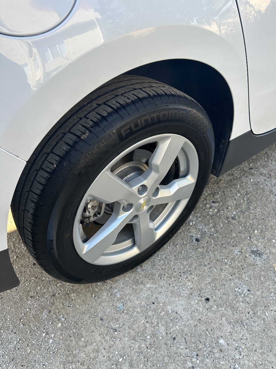 Chevrolet Volt - фото 9