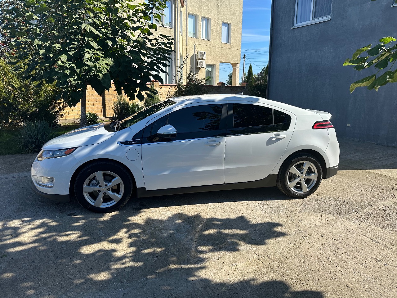 Chevrolet Volt - фото 38