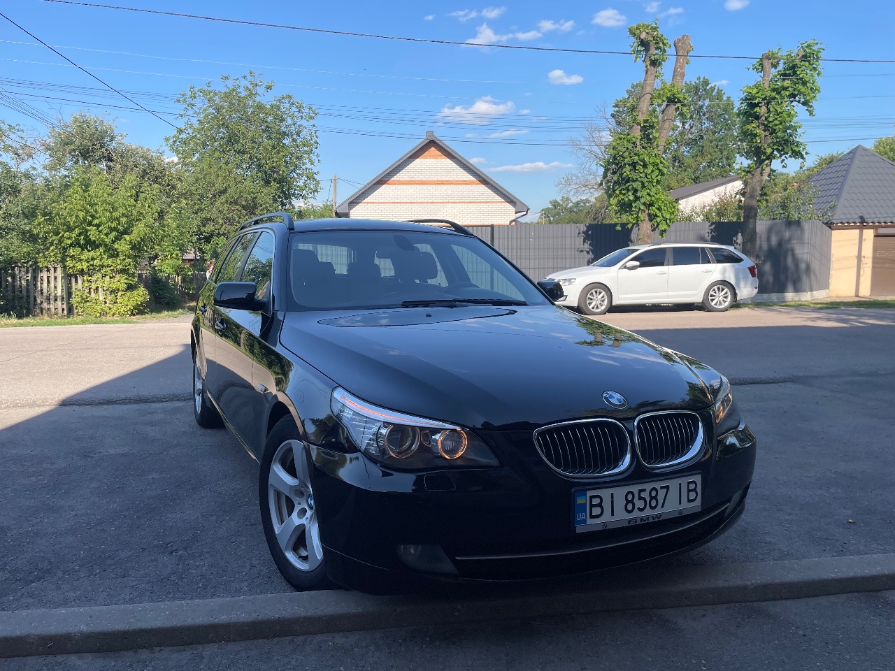 BMW 5 серії - фото 1