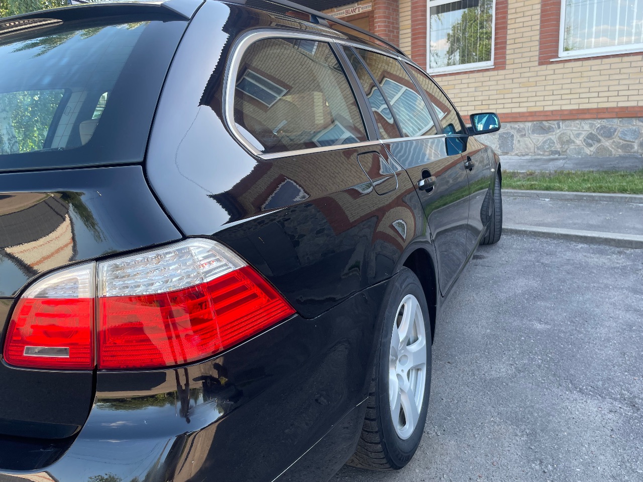 BMW 5 серії - фото 12