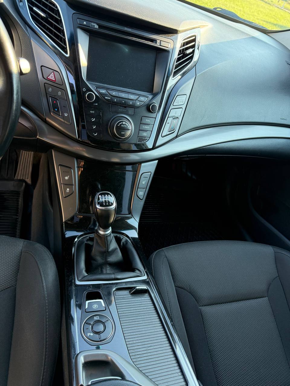 Hyundai i40 - фото 16