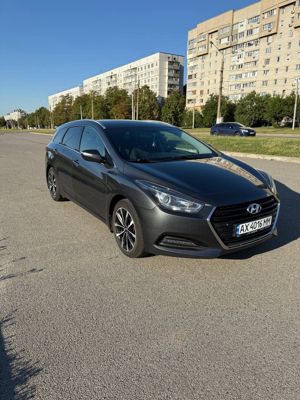 Hyundai i40 - фото 1