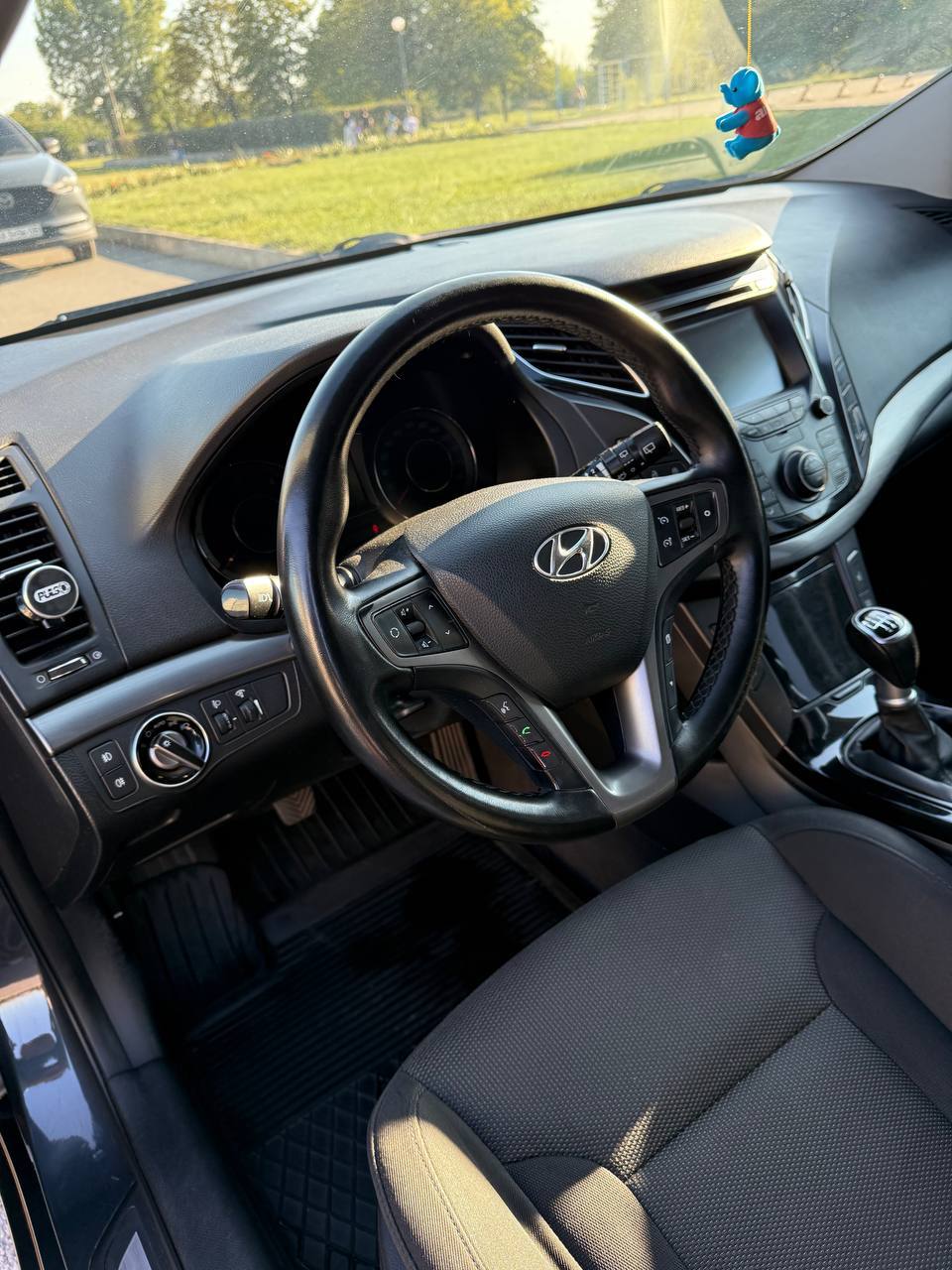 Hyundai i40 - фото 15