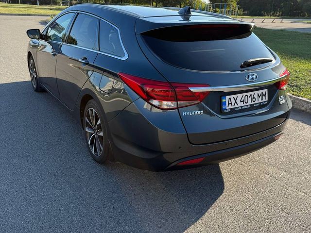 Hyundai i40 - фото 5