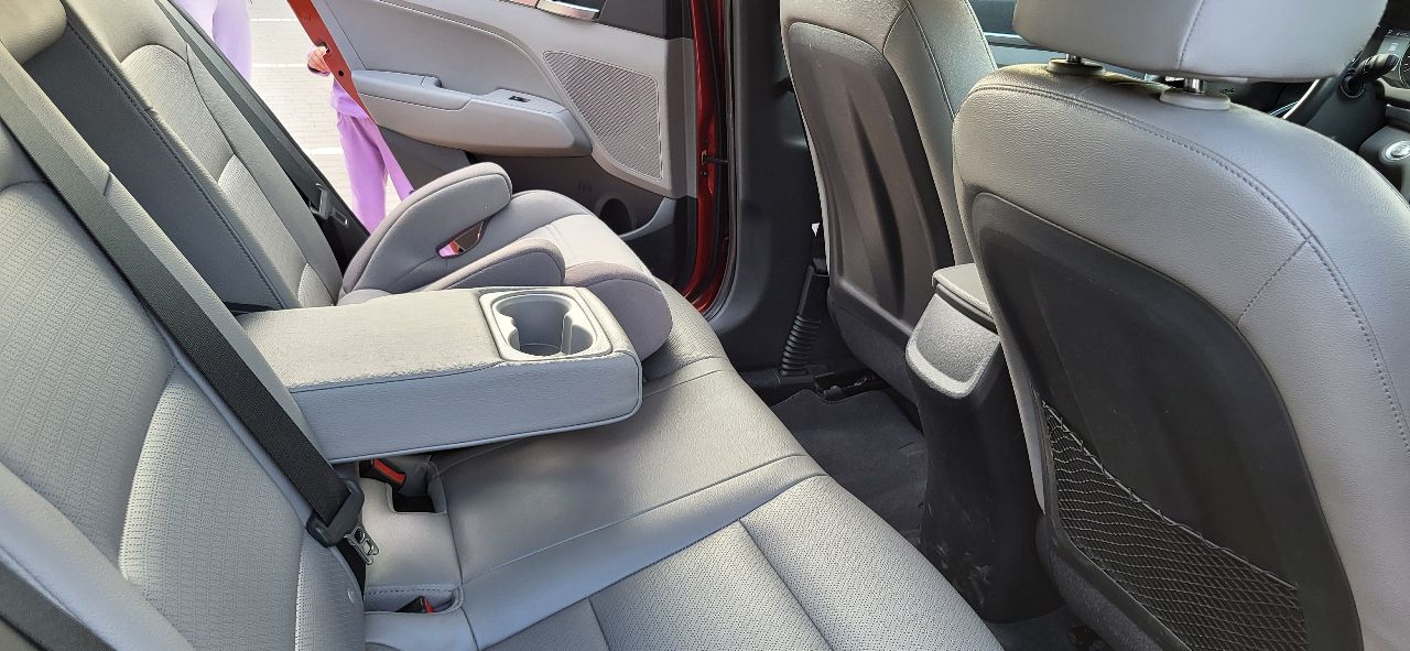 Hyundai Elantra - фото 5