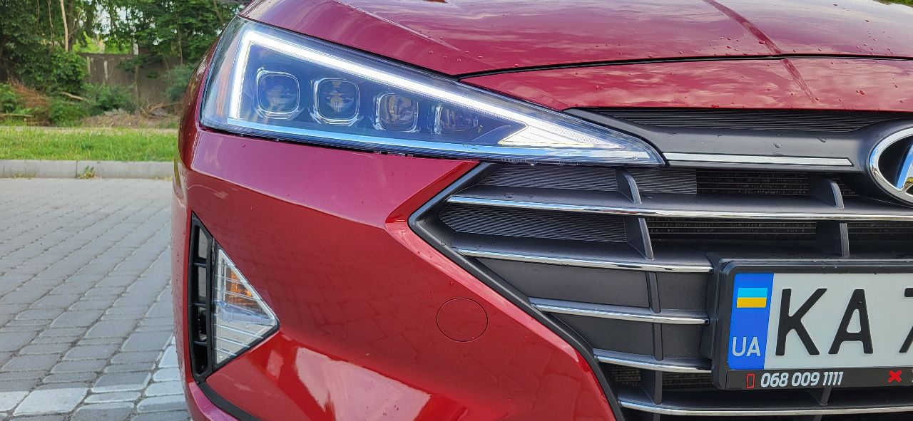 Hyundai Elantra - фото 4