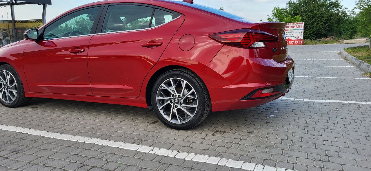 Hyundai Elantra - фото 25