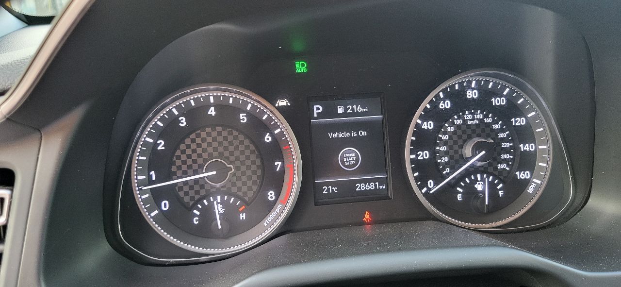 Hyundai Elantra - фото 3