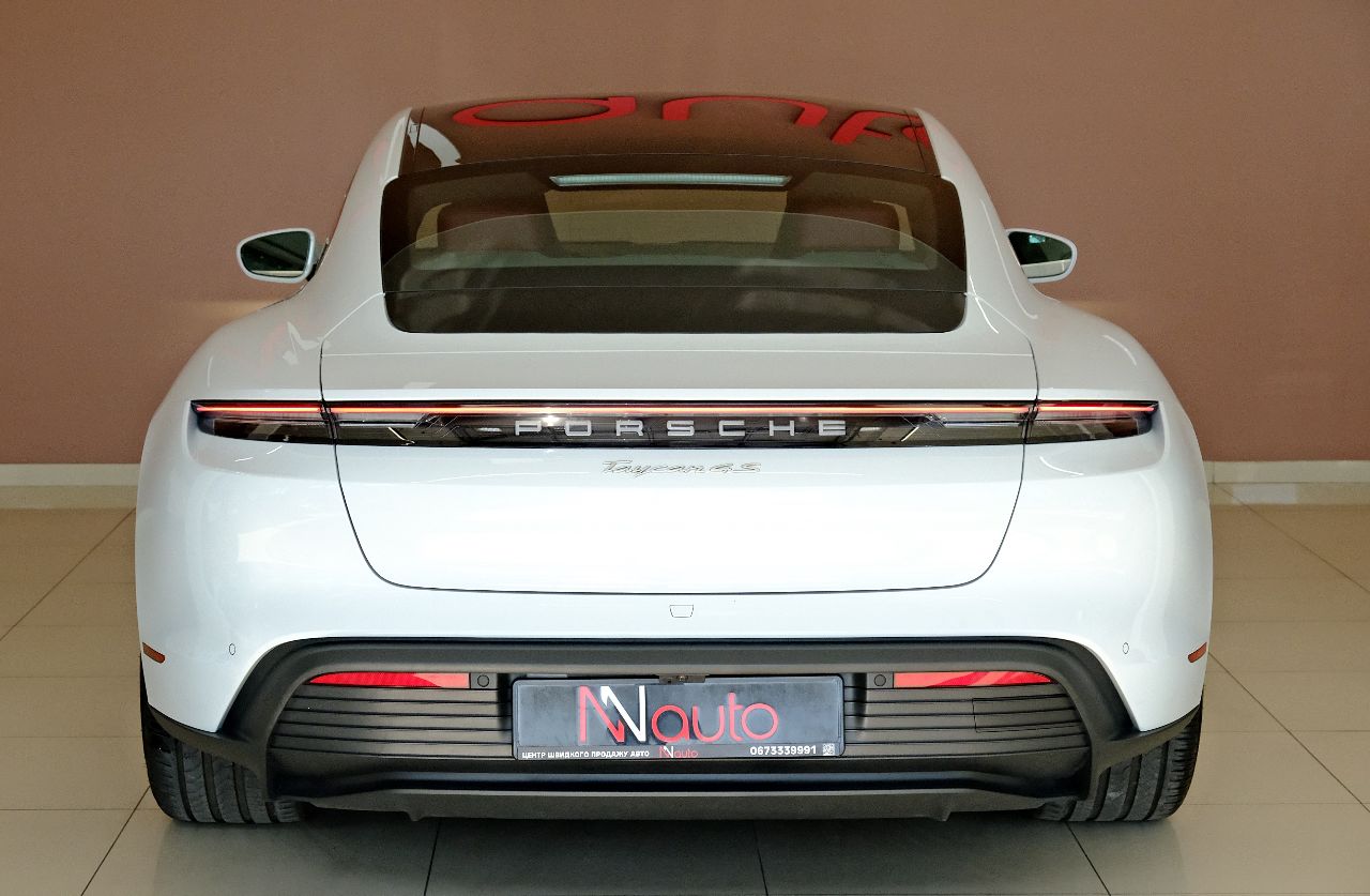 Porsche Taycan - фото 6
