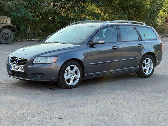 Volvo V50 - зображення 1