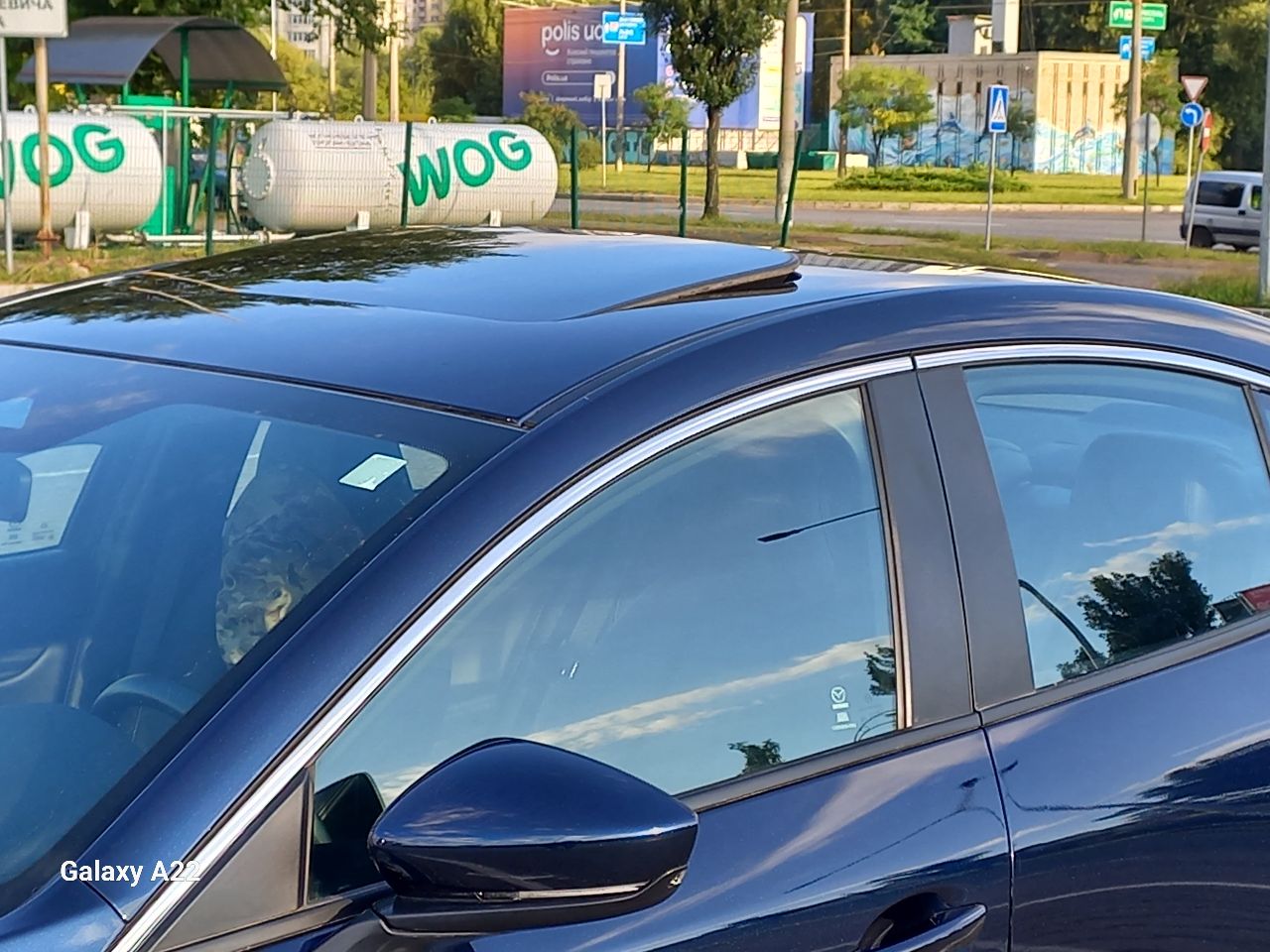 Mazda 3 - фото 3