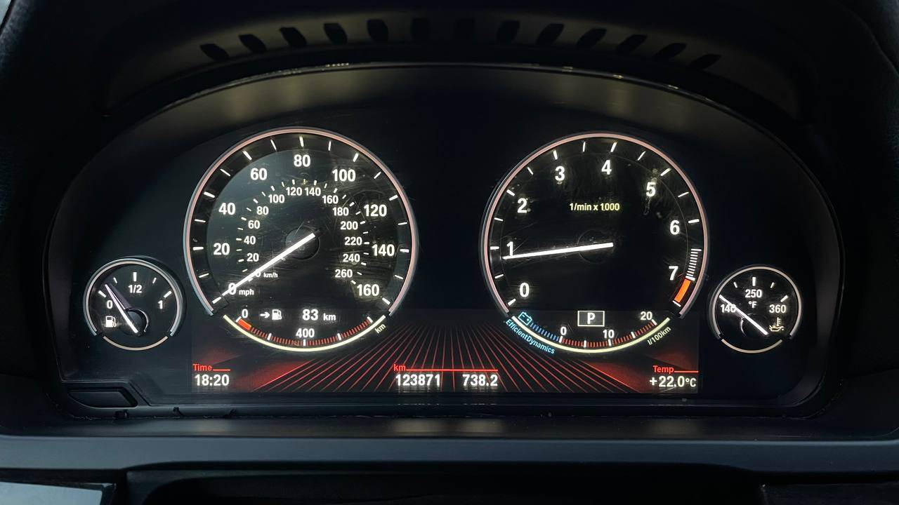 BMW 7 серії - фото 9