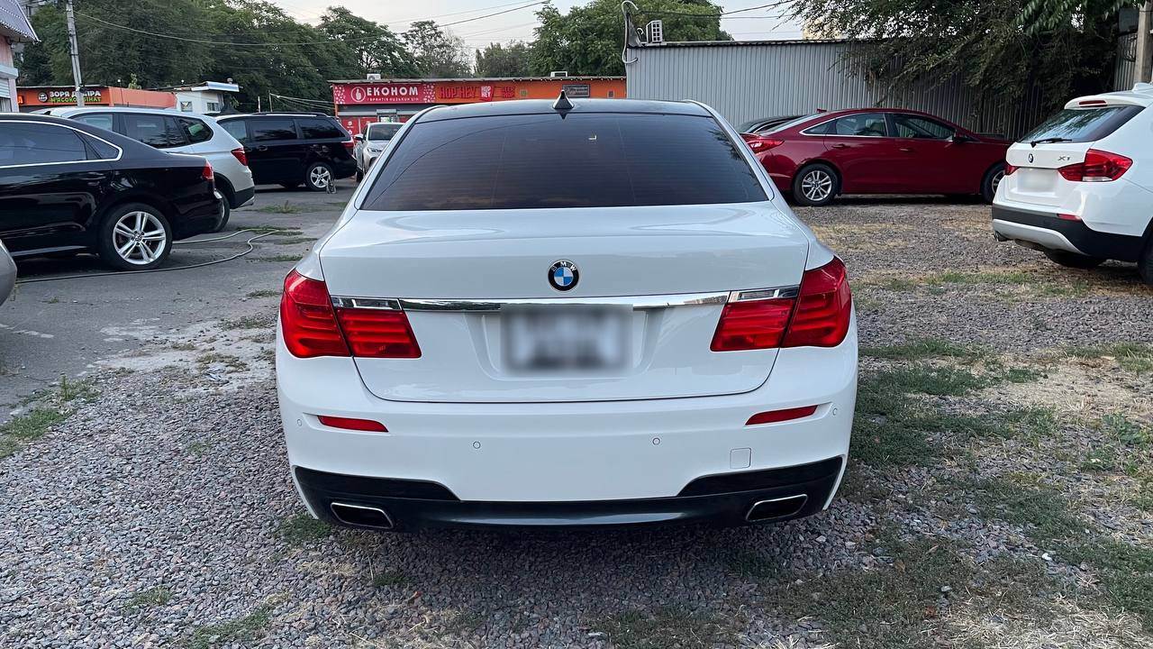 BMW 7 серії - фото 5