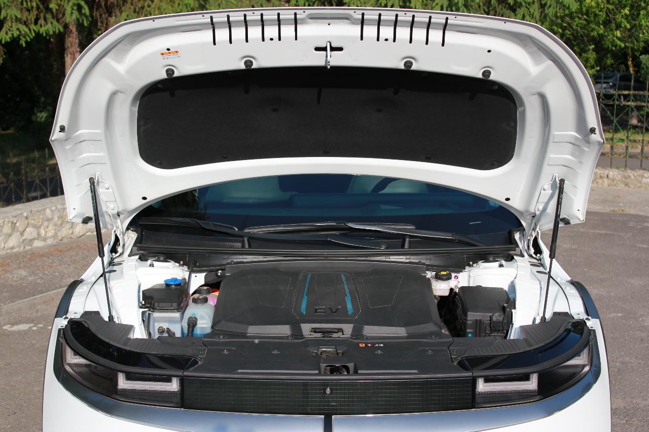 Hyundai IONIQ 5 - фото 8