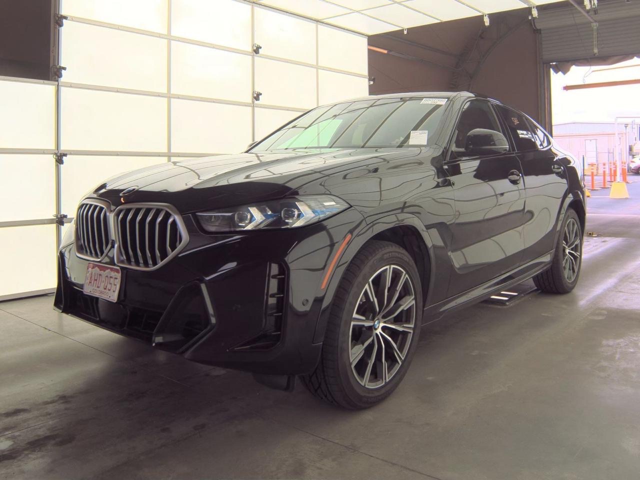 BMW X6 - фото 1