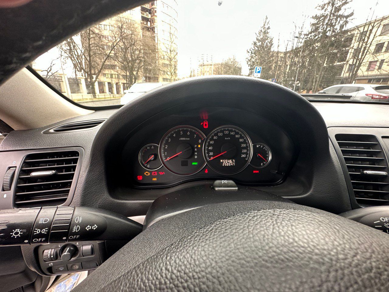 Subaru Legacy - фото 10