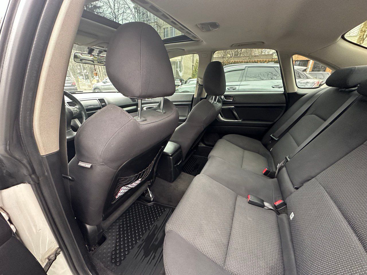 Subaru Legacy - фото 7