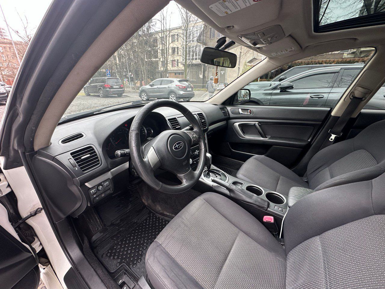 Subaru Legacy - фото 8