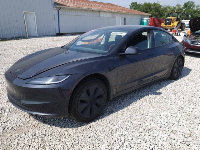 Tesla Model 3 - фото 3