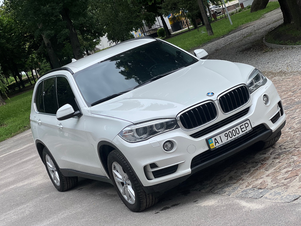 BMW X5 - фото 11