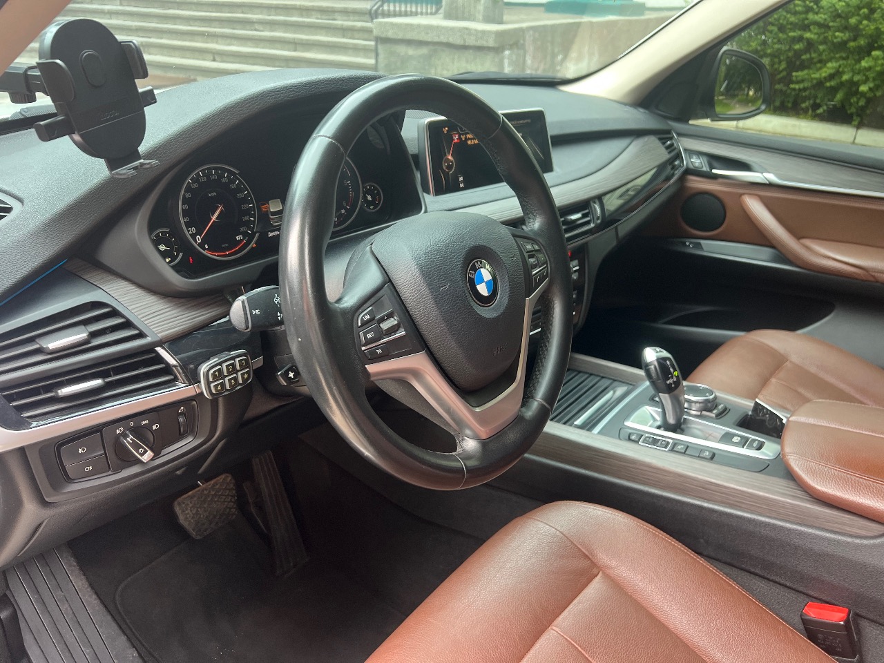 BMW X5 - фото 4
