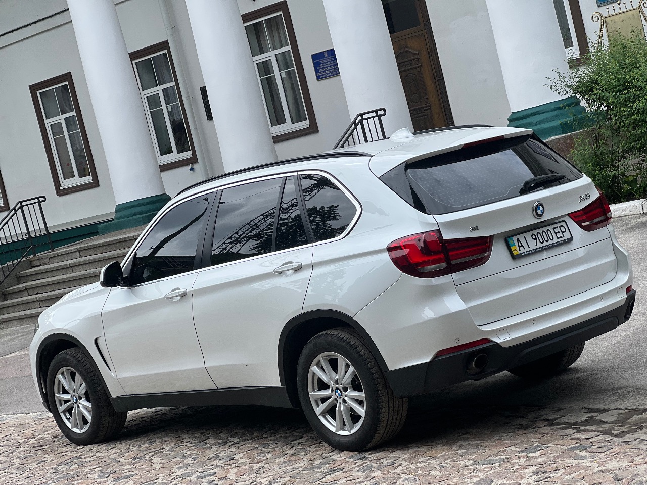 BMW X5 - фото 12