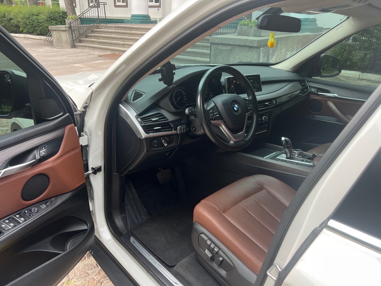 BMW X5 - фото 10