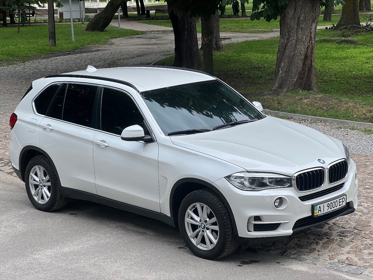 BMW X5 - фото 17