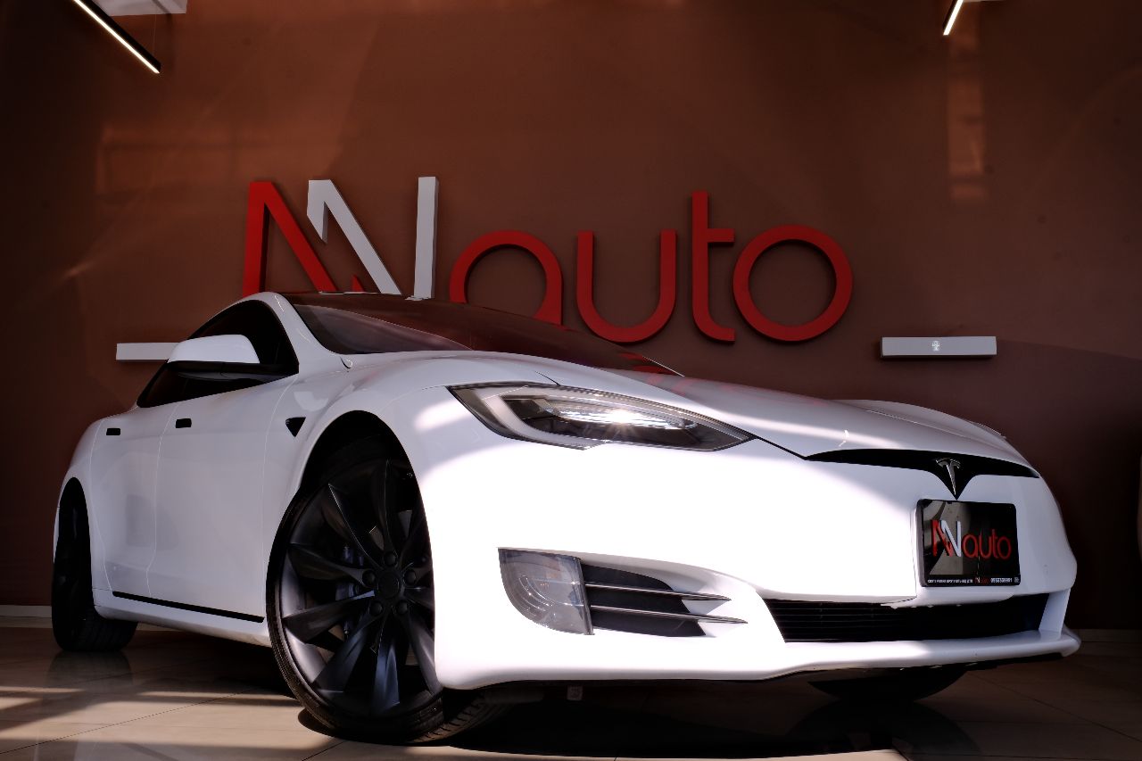 Tesla Model S - фото 4