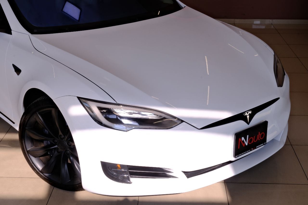 Tesla Model S - фото 3