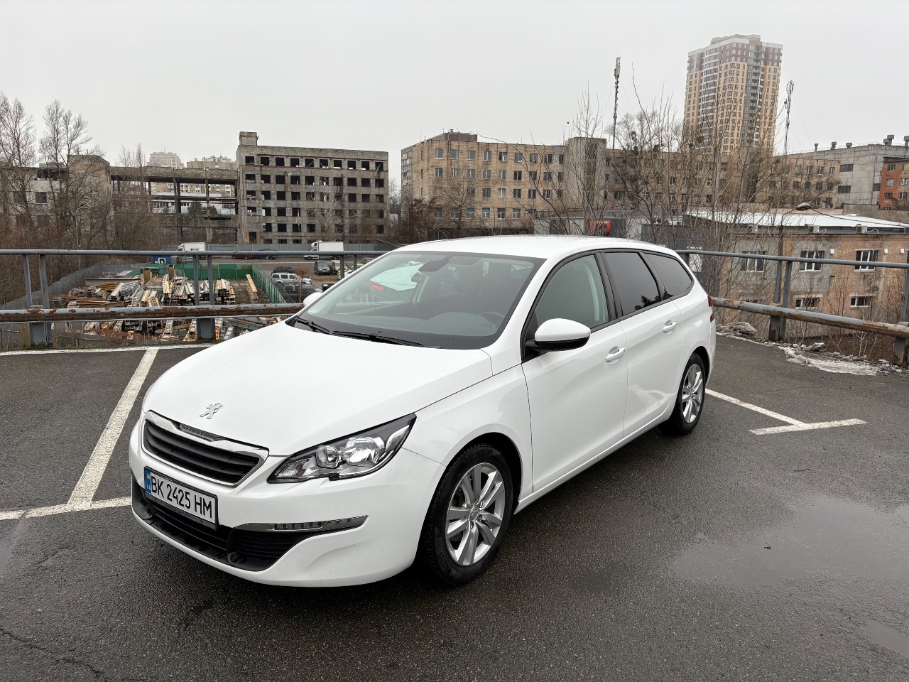 Peugeot 308 - фото 4