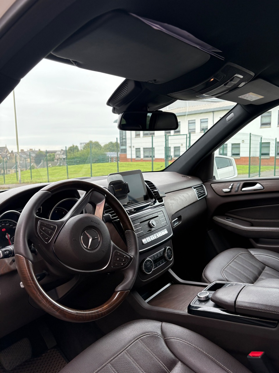 Mercedes-Benz GLE - фото 5