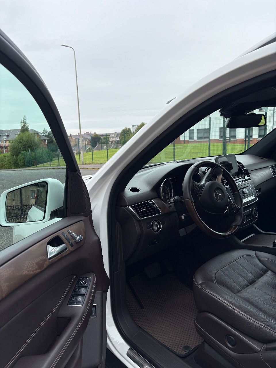 Mercedes-Benz GLE - фото 4