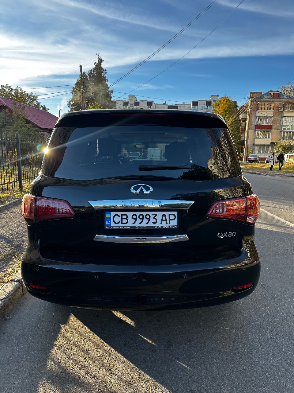 Infiniti QX80 - фото 4