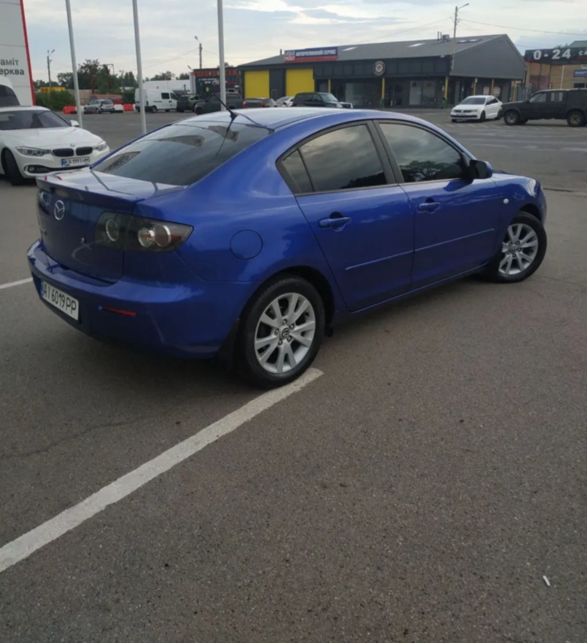 Mazda 3 - фото 4